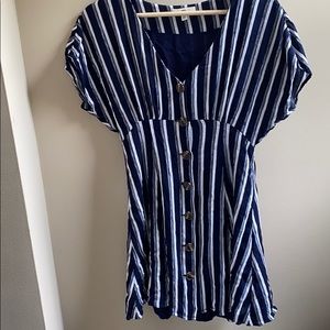 Nice short flowey dress